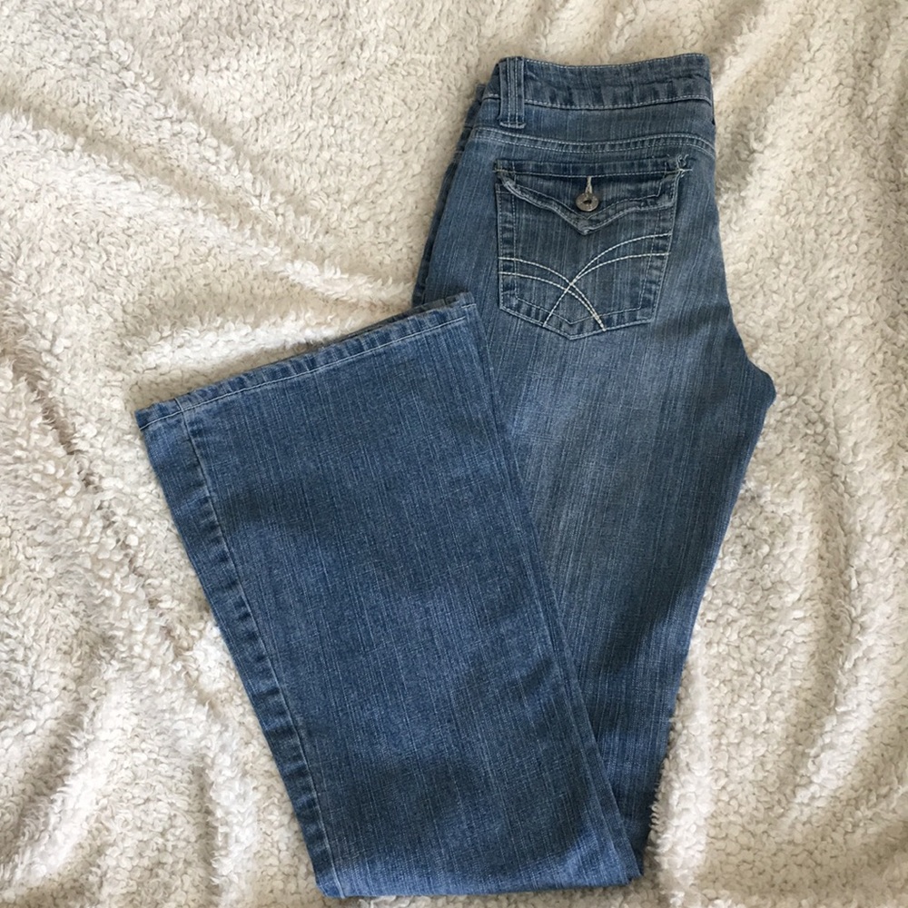 So bootcut jeans.